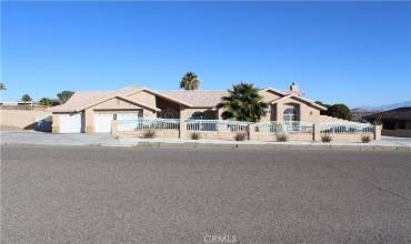 16263 Chiwi Road, Apple Valley, California 92307, 4 Bedrooms Bedrooms, ,3 BathroomsBathrooms,Residential,Buy,16263 Chiwi Road,HD24206868