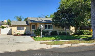 17907 Emelita Street, Encino, California 91316, 3 Bedrooms Bedrooms, ,3 BathroomsBathrooms,Residential Lease,Rent,17907 Emelita Street,SR24209954