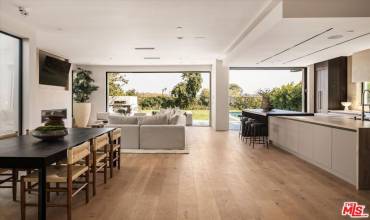 15305 De Pauw Street, Pacific Palisades, California 90272, 5 Bedrooms Bedrooms, ,2 BathroomsBathrooms,Residential Lease,Rent,15305 De Pauw Street,24450773