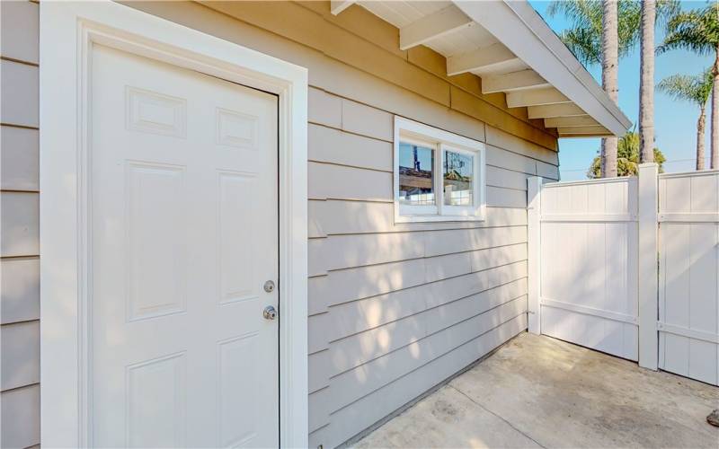 BREEZEWAY TO DETACHED GARAGE