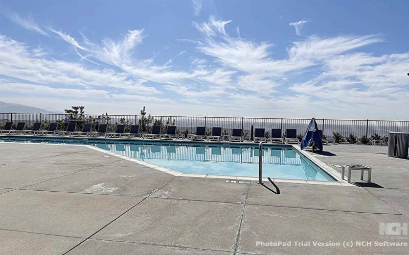 Swimming Pool/Hot Tub/Sauna