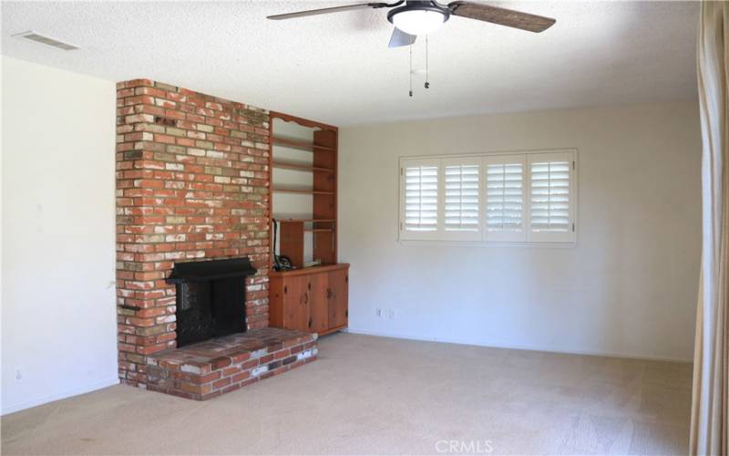 dining room with fireplace