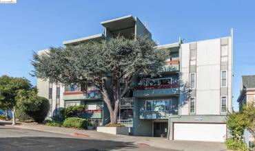 710 E 22Nd St 102, Oakland, California 94606, 1 Bedroom Bedrooms, ,1 BathroomBathrooms,Residential,Buy,710 E 22Nd St 102,41075381