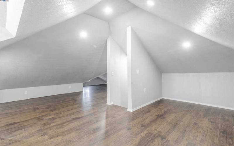 Attic / Bonus room