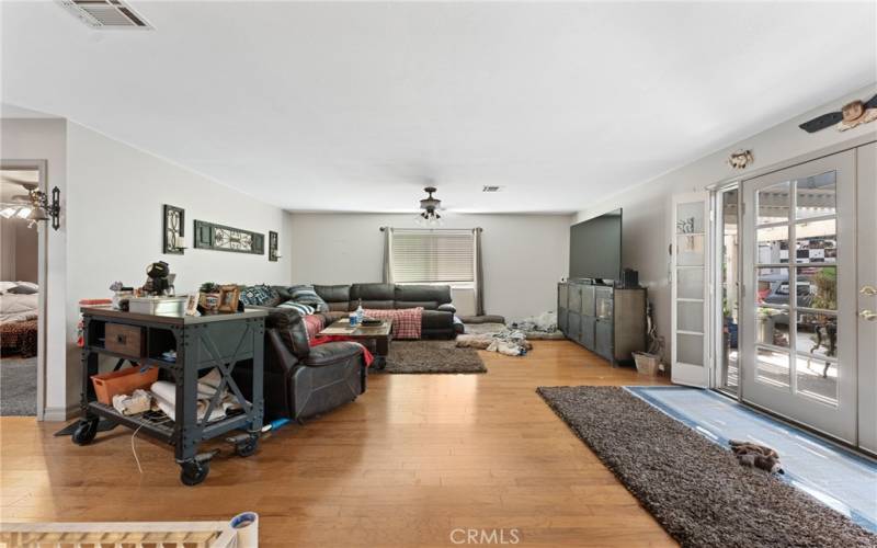 Bonus Room with Double Door Entry to backyard