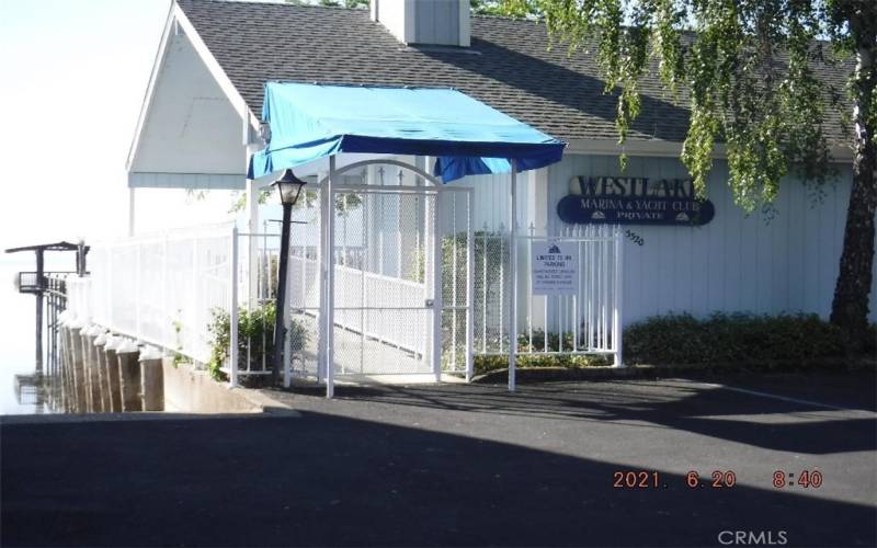 Clubhouse, pier and BBQ area