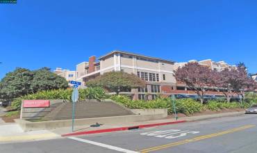 6400 Christie Ave, Emeryville, California 94608, 1 Bedroom Bedrooms, ,1 BathroomBathrooms,Residential Lease,Rent,6400 Christie Ave,41075515