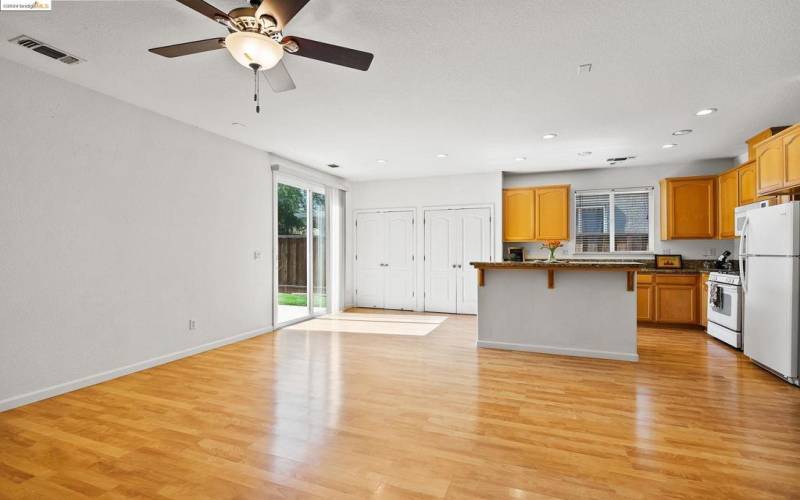 Family/Kitchen combo