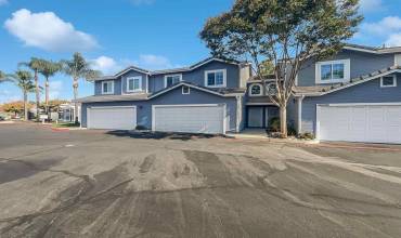 12806 Carriage Heights Way, Poway, California 92064, 3 Bedrooms Bedrooms, ,2 BathroomsBathrooms,Residential,Buy,12806 Carriage Heights Way,240023646SD