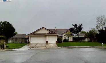 1381 El Camino Way, Los Banos, California 93635, 3 Bedrooms Bedrooms, ,2 BathroomsBathrooms,Residential,Buy,1381 El Camino Way,41073046