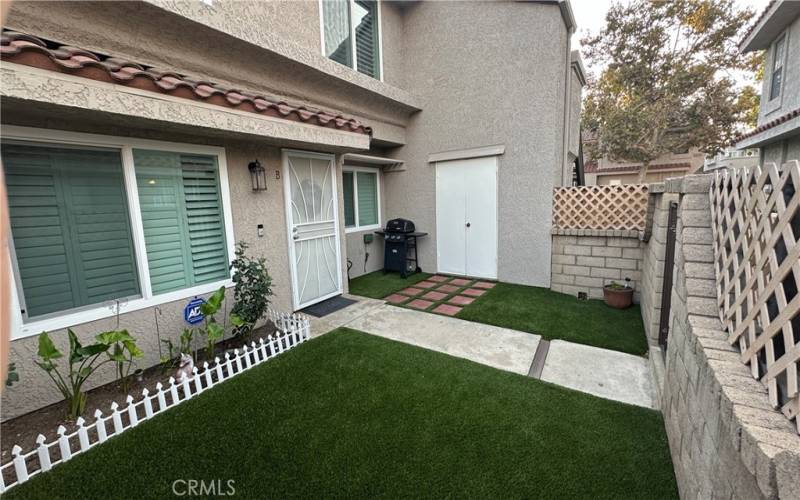 Yard with artificial grass