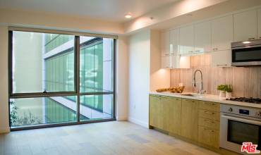 400 S Broadway 920, Los Angeles, California 90013, 1 Bedroom Bedrooms, ,1 BathroomBathrooms,Residential Lease,Rent,400 S Broadway 920,24451932