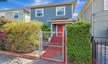 827 34Th St, Oakland, California 94608, 4 Bedrooms Bedrooms, ,2 BathroomsBathrooms,Residential,Buy,827 34Th St,41076160