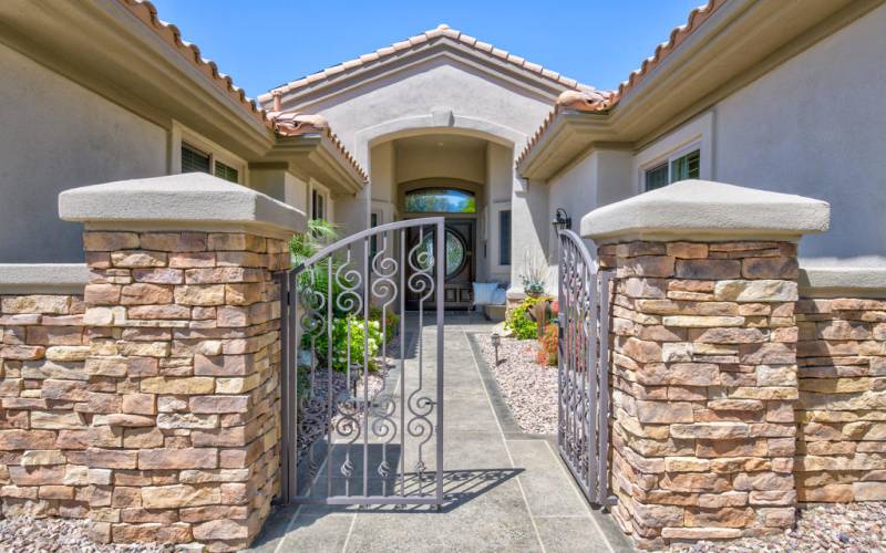 Stone Veneer on Home & Courtyard Columns