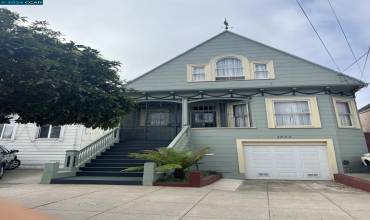 1733 Mckinnon Ave, San Francisco, California 94124, 3 Bedrooms Bedrooms, ,1 BathroomBathrooms,Residential,Buy,1733 Mckinnon Ave,41076250