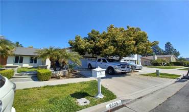 2225 W Manly Avenue, Santa Ana, California 92704, 3 Bedrooms Bedrooms, ,2 BathroomsBathrooms,Residential Lease,Rent,2225 W Manly Avenue,PW24208062