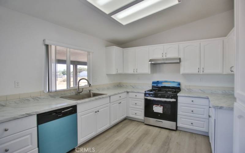 remodel kitchen with new appliances