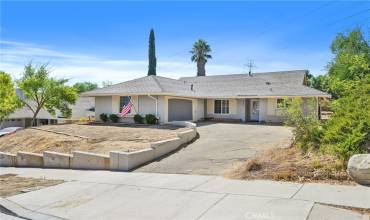 28043 Urbandale Avenue, Saugus, California 91350, 3 Bedrooms Bedrooms, ,2 BathroomsBathrooms,Residential,Buy,28043 Urbandale Avenue,NP24206529