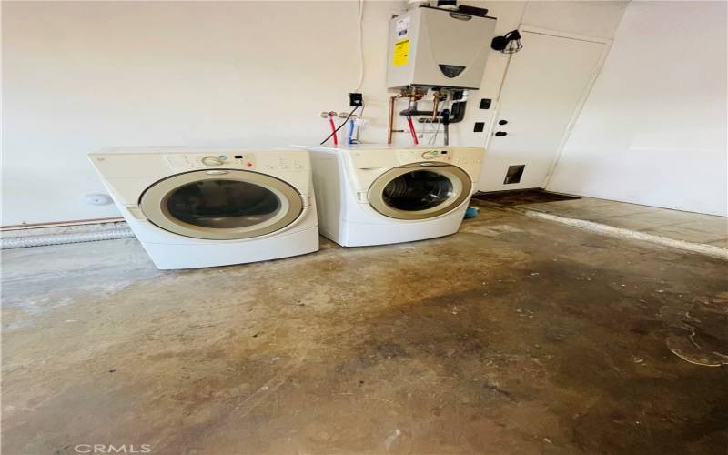 Washer & Dryer included for tenants use