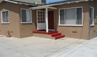 560 W Hamilton Avenue, San Pedro, California 90731, 4 Bedrooms Bedrooms, ,2 BathroomsBathrooms,Residential Income,Buy,560 W Hamilton Avenue,SB24212024