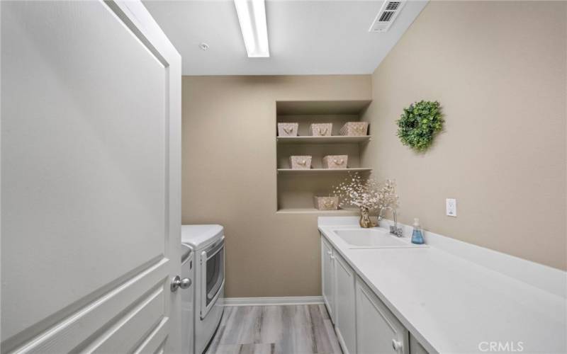 LARGE LAUNDRY ROOM WITH SINK