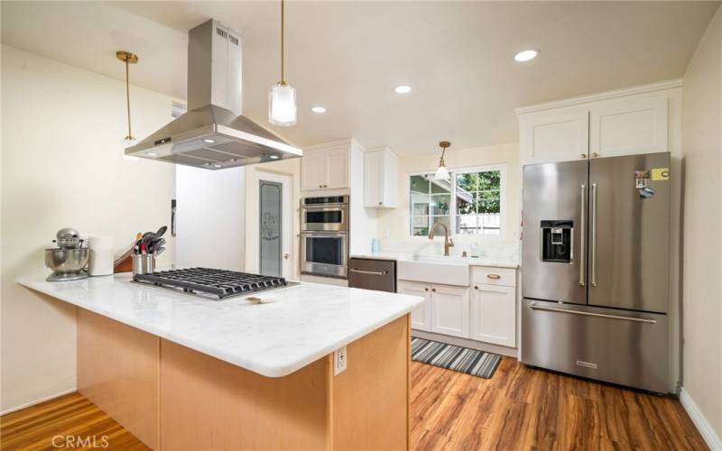 Fully Remodeled Kitchen