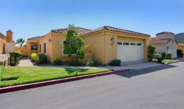 1717 Muirfield Gln, Escondido, California 92026, 3 Bedrooms Bedrooms, ,2 BathroomsBathrooms,Residential,Buy,1717 Muirfield Gln,240024000SD