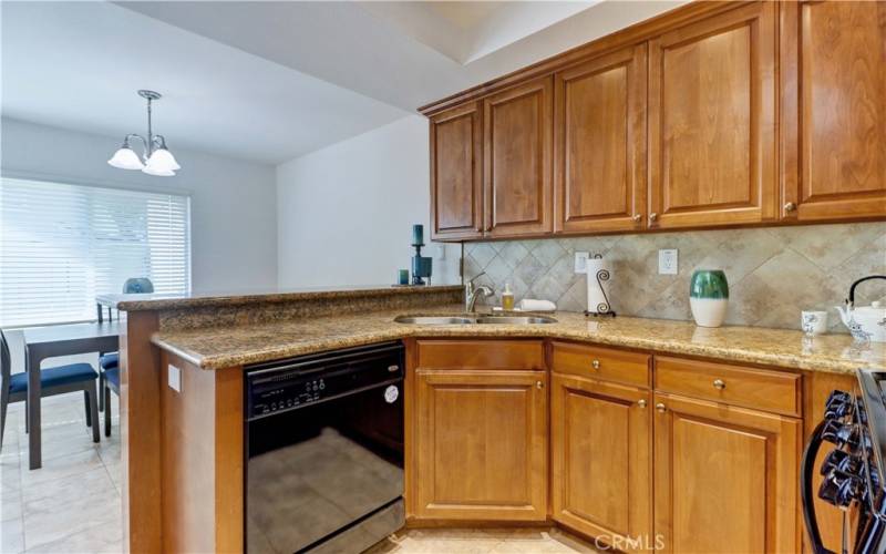 Kitchen facing dining area are bar.