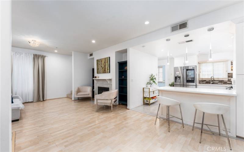 Kitchen island breakfast bar