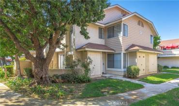 12660 Briarglen Loop G, Stanton, California 90680, 2 Bedrooms Bedrooms, ,2 BathroomsBathrooms,Residential Lease,Rent,12660 Briarglen Loop G,OC24208243