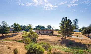 3324 Hillside Lane, Fallbrook, California 92028, 3 Bedrooms Bedrooms, ,2 BathroomsBathrooms,Residential,Buy,3324 Hillside Lane,240024004SD