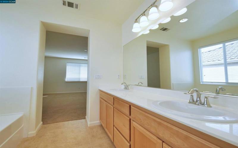 Bath tub, Shower Stall, Private Room, Double sink