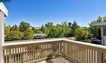 1216 Running Springs Rd 7, Walnut Creek, California 94595, 2 Bedrooms Bedrooms, ,1 BathroomBathrooms,Residential,Buy,1216 Running Springs Rd 7,41075343