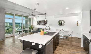 1080 Park Blvd 307, San Diego, California 92101, 2 Bedrooms Bedrooms, ,2 BathroomsBathrooms,Residential,Buy,1080 Park Blvd 307,240023856SD