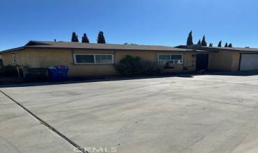 20289 Thunderbird Road B, Apple Valley, California 92307, 2 Bedrooms Bedrooms, ,2 BathroomsBathrooms,Residential Lease,Rent,20289 Thunderbird Road B,CV24212777