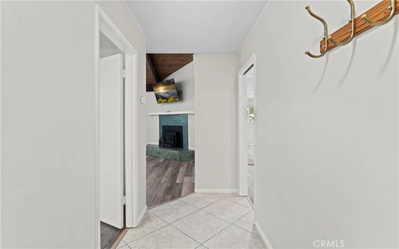 Entryway/mudroom area