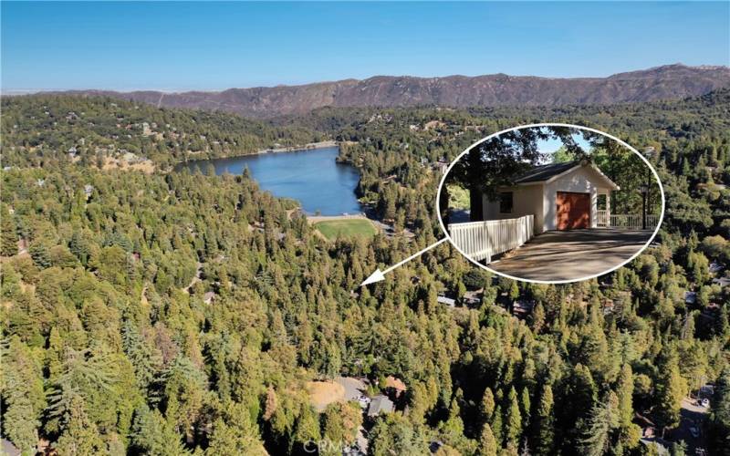 The San Moritz area is remarkable, offering a short walk to the lake, the San Moritz Lodge, dog park, and lake trail, all while maintaining a sense of privacy.