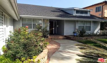 7720 Cowan Avenue, Westchester, California 90045, 3 Bedrooms Bedrooms, ,3 BathroomsBathrooms,Residential Lease,Rent,7720 Cowan Avenue,24451125