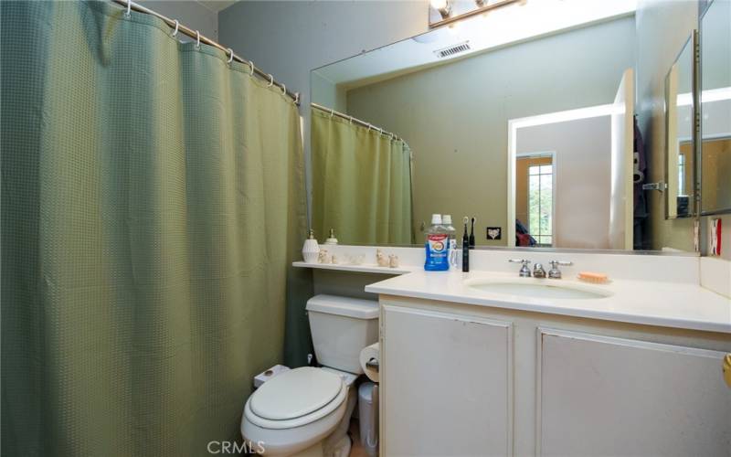 Secondary bathroom upstairs