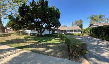 22607 Collins Street, Woodland Hills, California 91367, 3 Bedrooms Bedrooms, ,2 BathroomsBathrooms,Residential Lease,Rent,22607 Collins Street,SR24210484