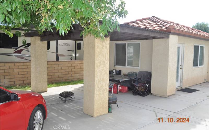 Nice Utility Room and Patio