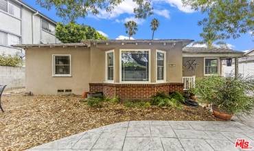 5548 Carpenter Avenue, Valley Village, California 91607, 2 Bedrooms Bedrooms, ,2 BathroomsBathrooms,Residential,Buy,5548 Carpenter Avenue,24453113