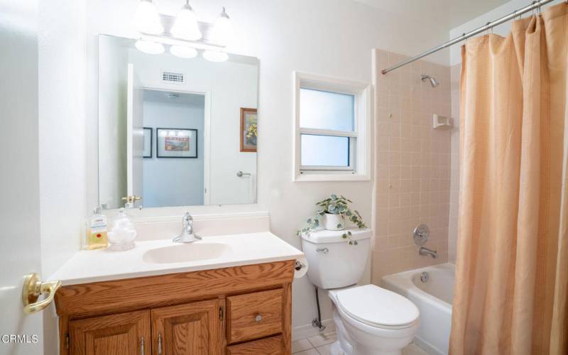 1464MandalayCt,bathroom2.-26