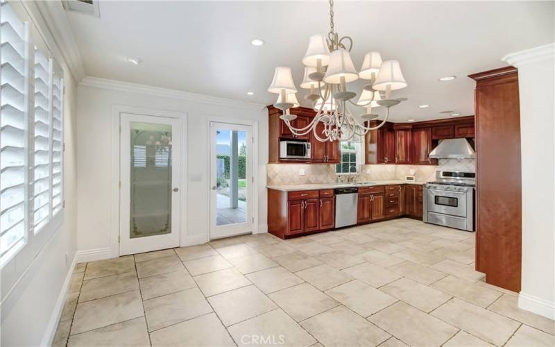 Kitchen & Dinning Room