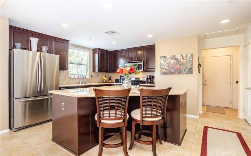 Kitchen - large granite center island