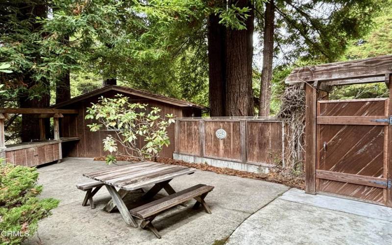 Outdoor Kitchen Patio