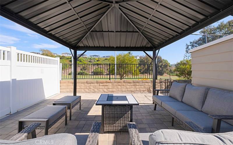 Shaded patio with pavers