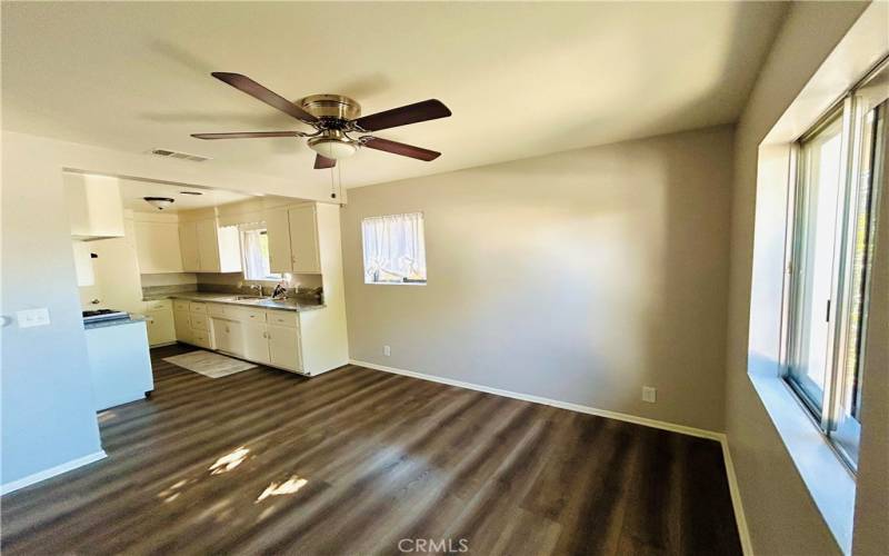 Kitchen nook area