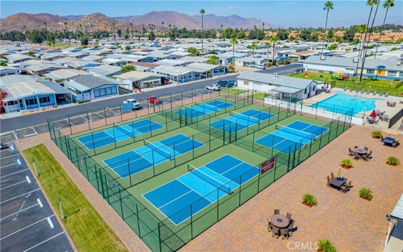 pickleball courts