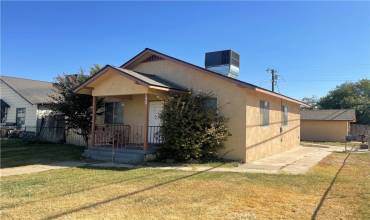 429 WILSON AVE, Bakersfield, California 93308, 2 Bedrooms Bedrooms, ,1 BathroomBathrooms,Residential,Buy,429 WILSON AVE,SR24215215